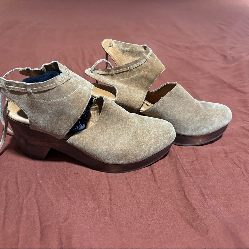 Cordani Tan Mules Comfortable Suede Clogs